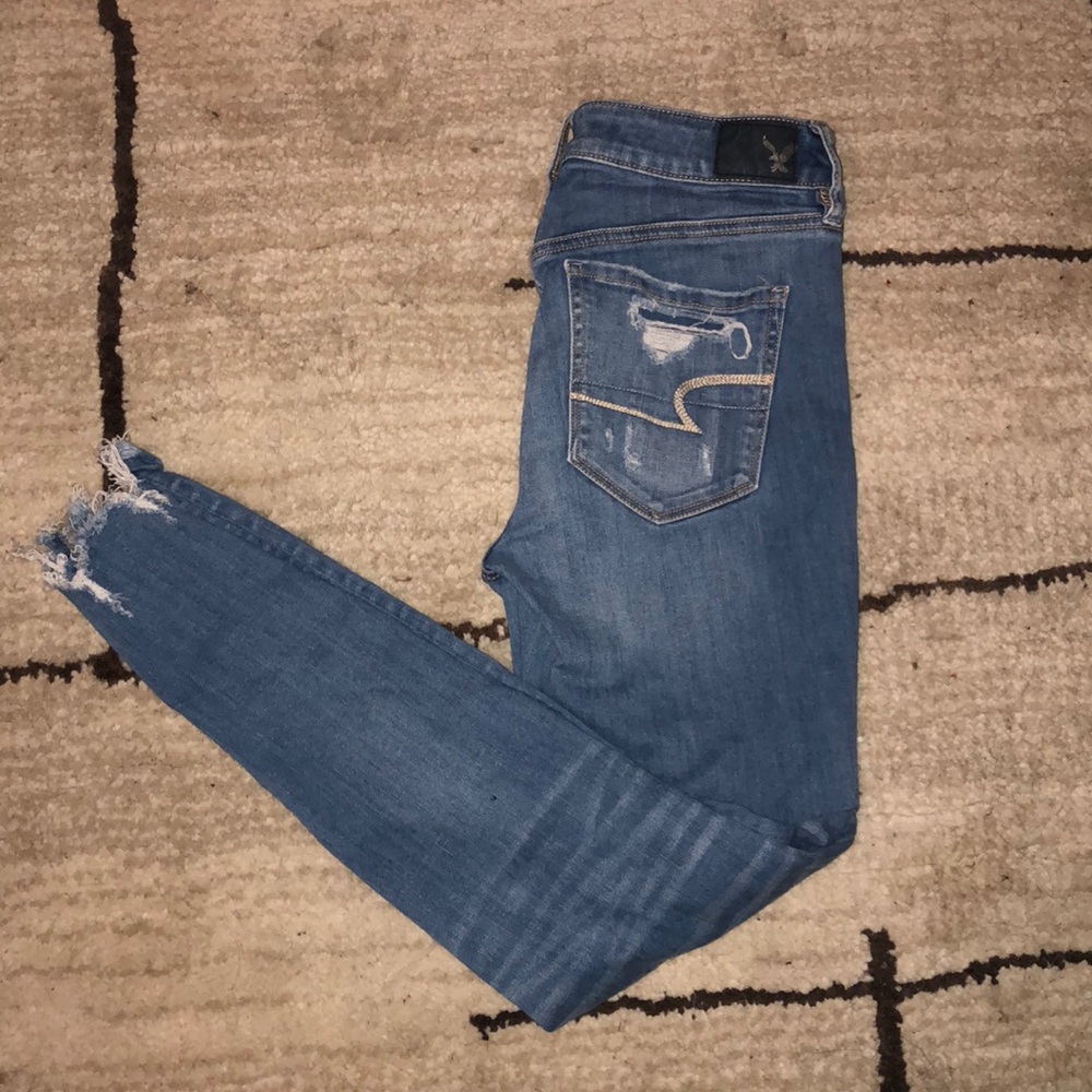High waisted American Eagle jeans.